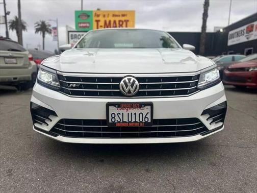 2017 Volkswagen Passat 1.8T R-Line w/Comfort