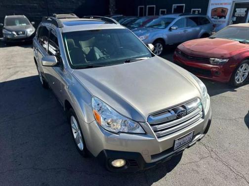2014 Subaru Outback 2.5i Premium