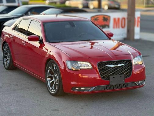 2017 Chrysler 300 S