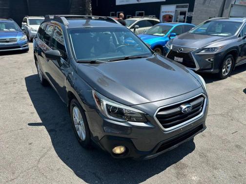 2018 Subaru Outback 2.5i