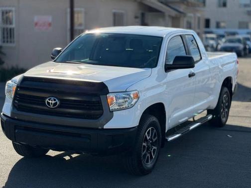 2014 Toyota Tundra SR