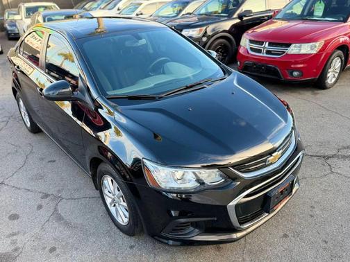 2017 Chevrolet Sonic LT