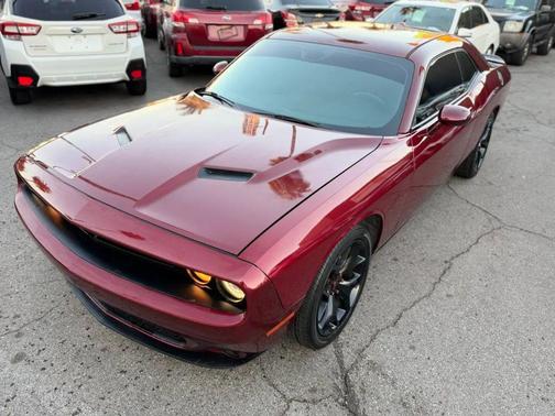 2017 Dodge Challenger SXT
