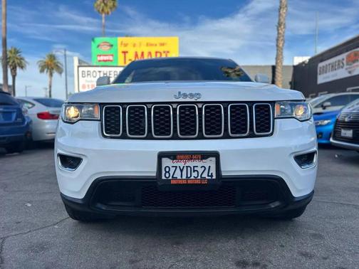 2019 Jeep Grand Cherokee Laredo