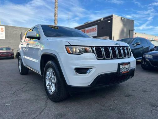 2019 Jeep Grand Cherokee Laredo