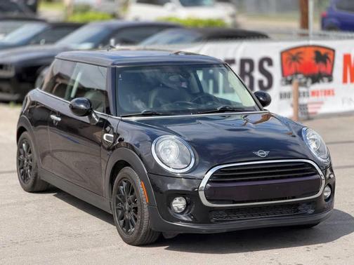 2019 MINI Hardtop Cooper