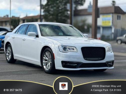 2016 Chrysler 300 Limited