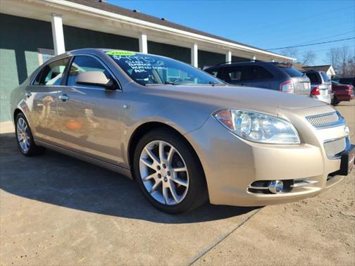 Photo 4 of 32 of 2008 Chevrolet Malibu LTZ