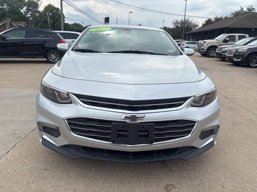 Gray 2017 Chevrolet Malibu 1LT