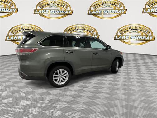 2016 Toyota Highlander LE