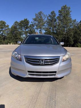 Alabaster Silver Metallic 2012 Honda Accord SE