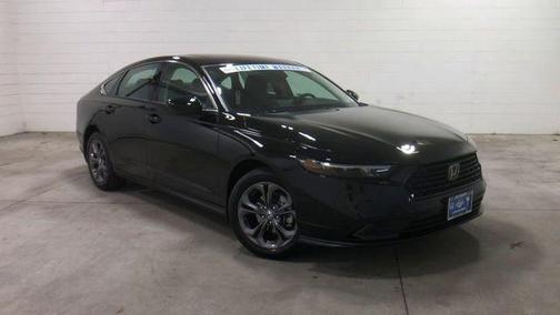 Crystal Black Pearl 2023 Honda Accord EX