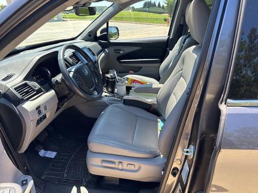 Modern Steel Metallic 2023 Honda Ridgeline RTL-E