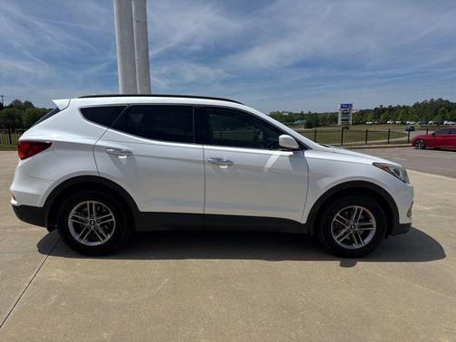 Frost White Pearl 2017 Hyundai Santa Fe Sport 2.4L
