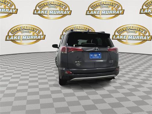 2016 Toyota RAV4 Hybrid SE
