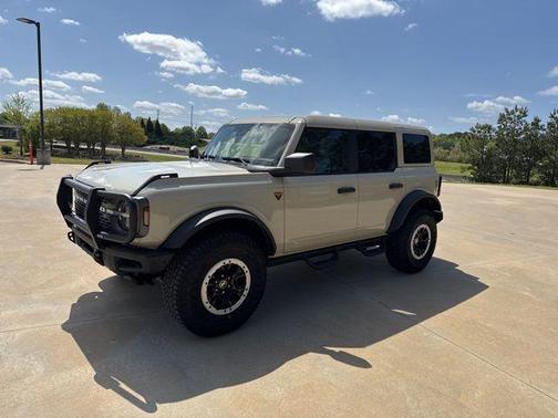 DESERT SAND 2025 Ford Bronco Badlands