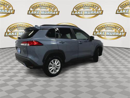 2024 Toyota Corolla Cross LE