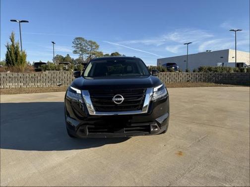 2024 Nissan Pathfinder SV FWD