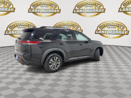 2024 Nissan Pathfinder SV FWD