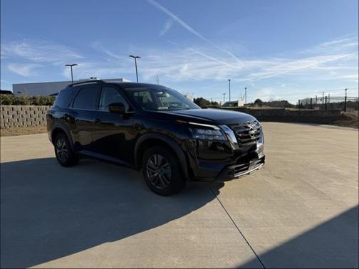 2024 Nissan Pathfinder SV FWD
