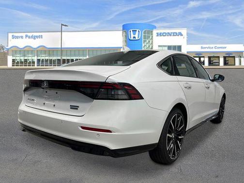 Platinum White Pearl 2026 Honda Accord Hybrid Touring
