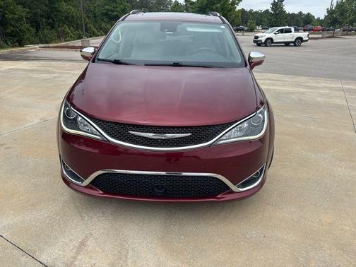 Velvet Red Pearlcoat 2017 Chrysler Pacifica Limited