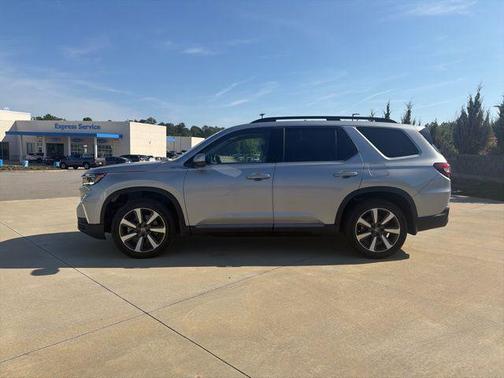 Lunar Silver Metallic 2024 Honda Pilot Touring 8-Passenger