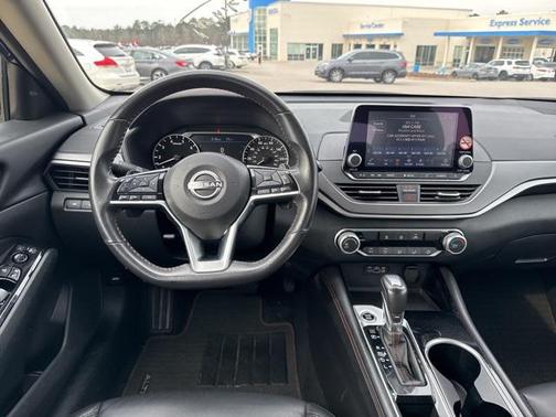 2024 Nissan Altima SR FWD