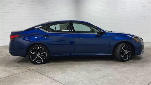 2024 Nissan Altima SR FWD