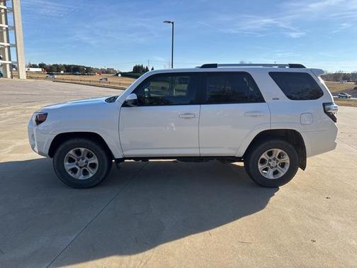 2022 Toyota 4Runner SR5