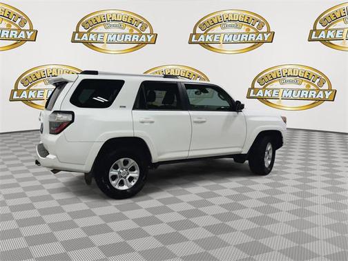 2022 Toyota 4Runner SR5