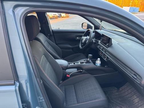 2025 Honda HR-V 2WD Sport