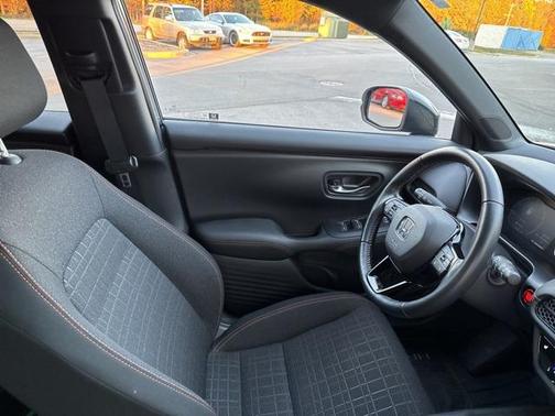 2025 Honda HR-V 2WD Sport