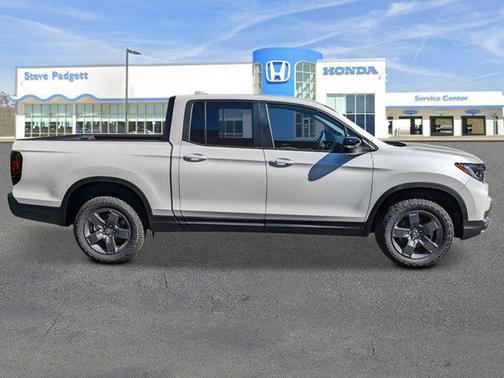 Platinum White Pearl 2026 Honda Ridgeline TrailSport