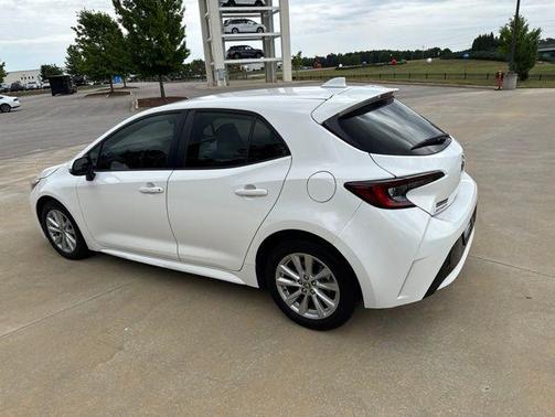 Ice Cap 2023 Toyota Corolla SE