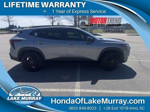 Sterling Gray Metallic 2025 Chevrolet Trax FWD ACTIV