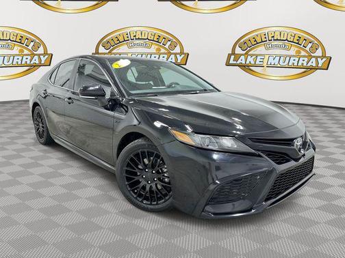 Midnight Black Metallic 2023 Toyota Camry SE