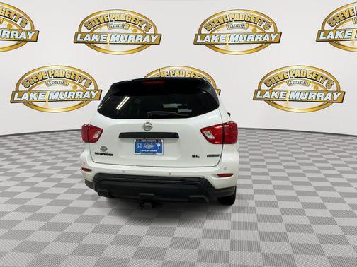 Pearl White 2018 Nissan Pathfinder SL