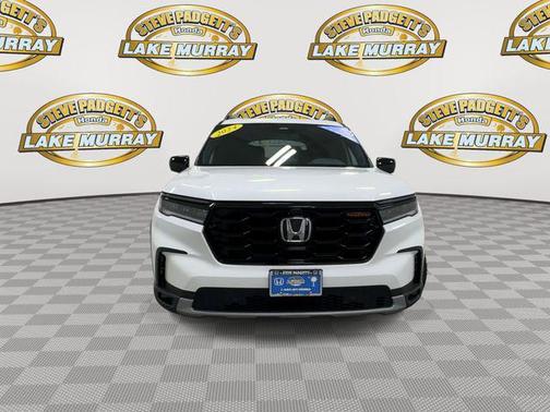 Platinum 2024 Honda Pilot TrailSport