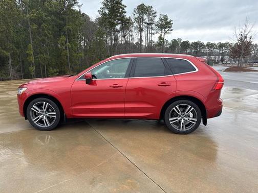 2019 Volvo XC60 T5 Momentum