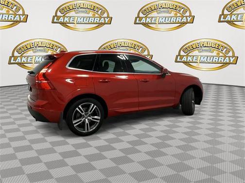 2019 Volvo XC60 T5 Momentum