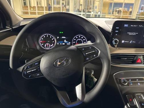 2022 Hyundai SANTA FE SE