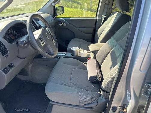2016 Nissan Frontier SV