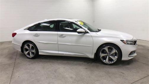 2020 Honda Accord Touring 2.0T