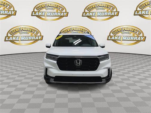 2023 Honda Pilot Touring 8-Passenger