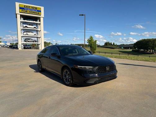 Crystal Black Pearl 2024 Honda Accord Hybrid EX-L
