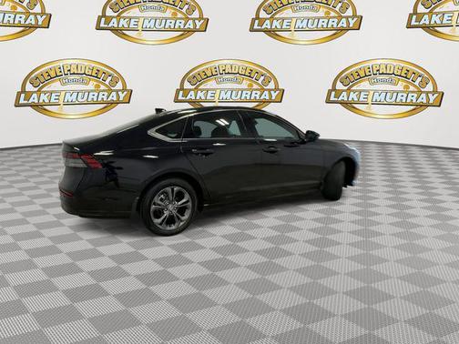 Crystal Black Pearl 2024 Honda Accord Hybrid EX-L