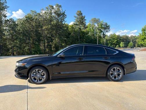 Crystal Black Pearl 2024 Honda Accord Hybrid EX-L