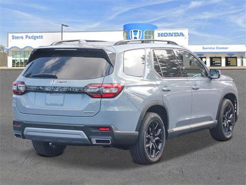 2025 Honda Pilot Touring 8-Passenger