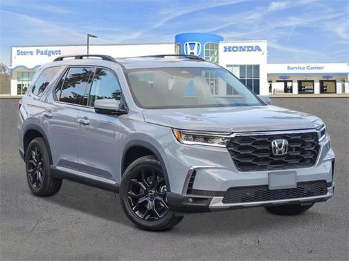 2025 Honda Pilot Touring 8-Passenger